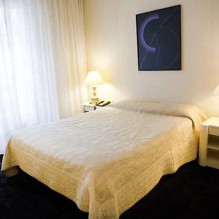 Beausejour Ranelagh 3* Parijs