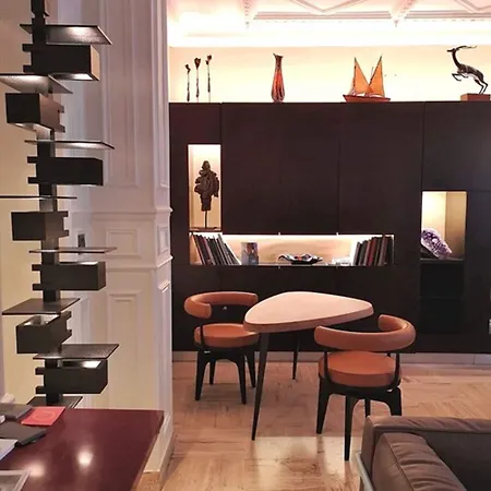 ボーゼジュール ラヌラグ ホテル パリ