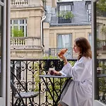 ボーゼジュール ラヌラグ ホテル